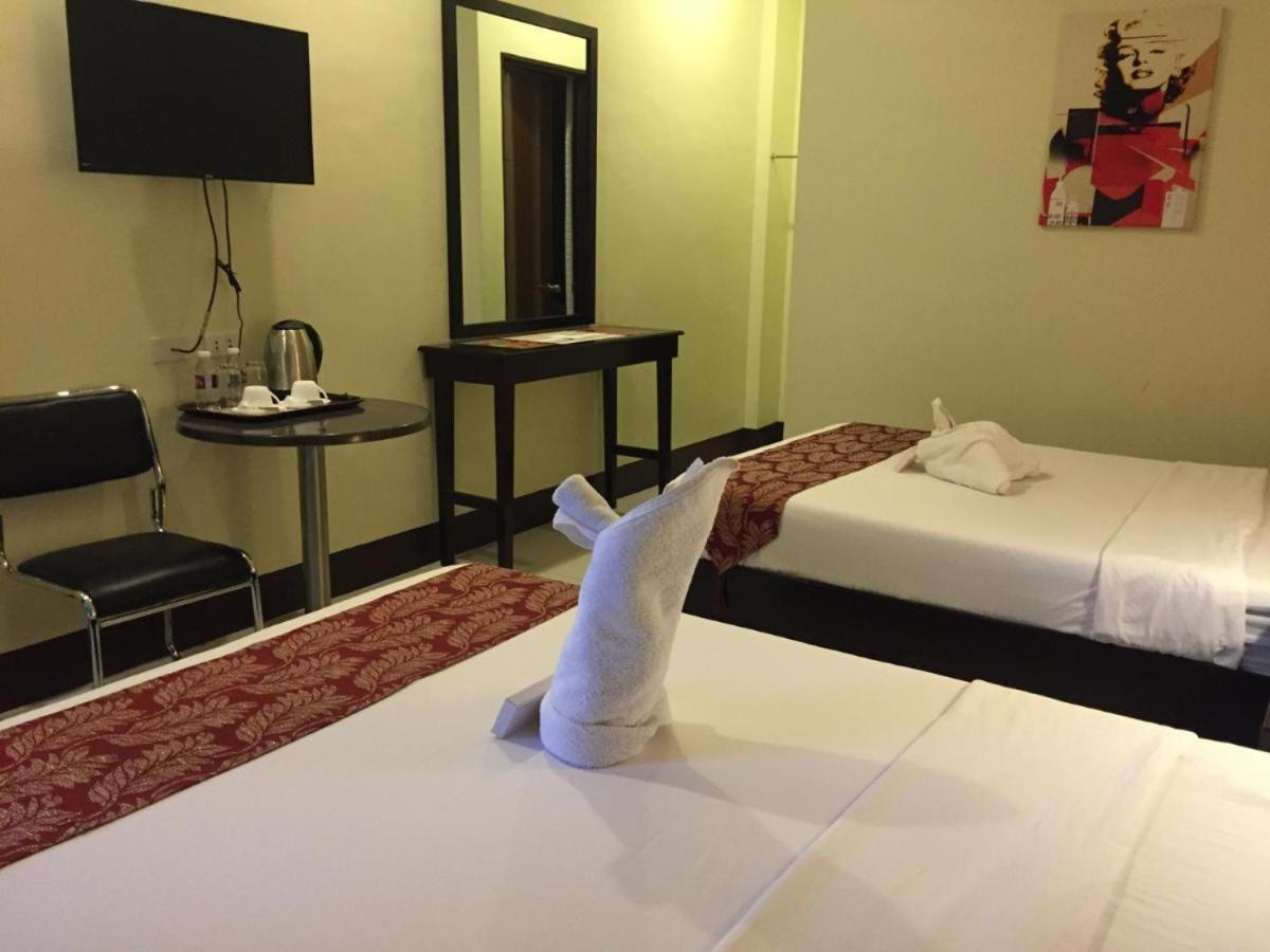 Hollywood Suites 제너럴 산토스 외부 사진