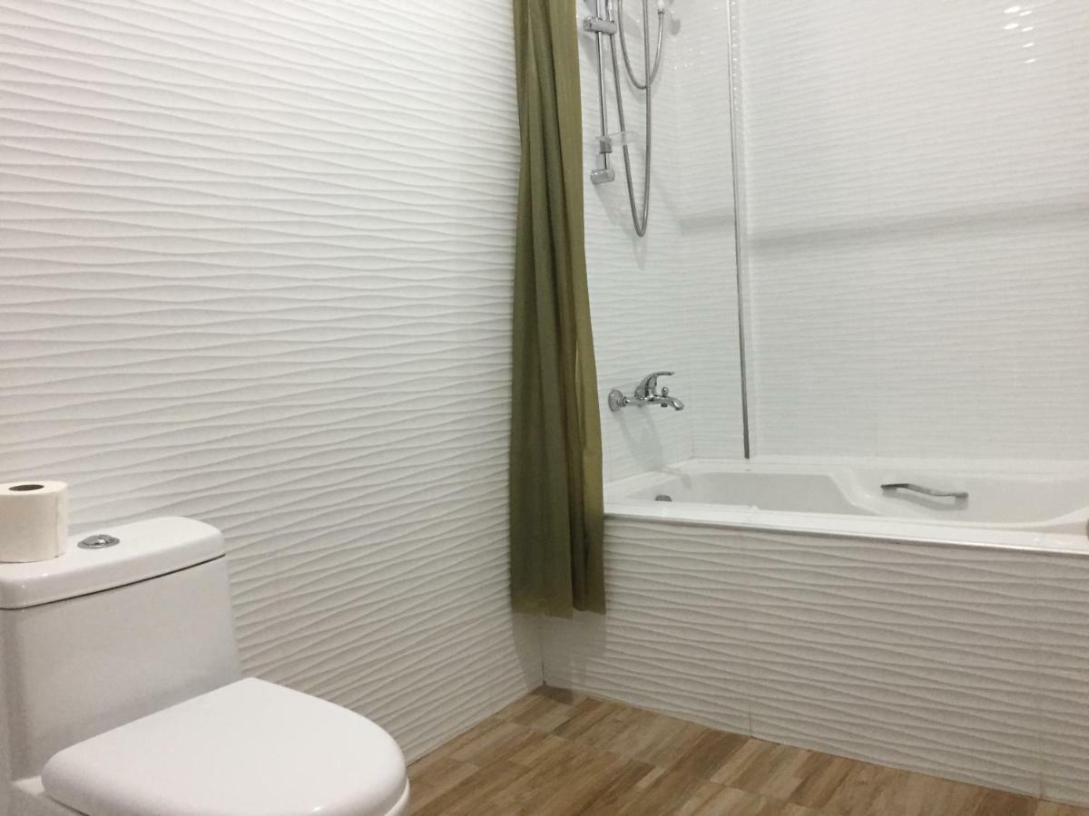 Hollywood Suites 제너럴 산토스 외부 사진
