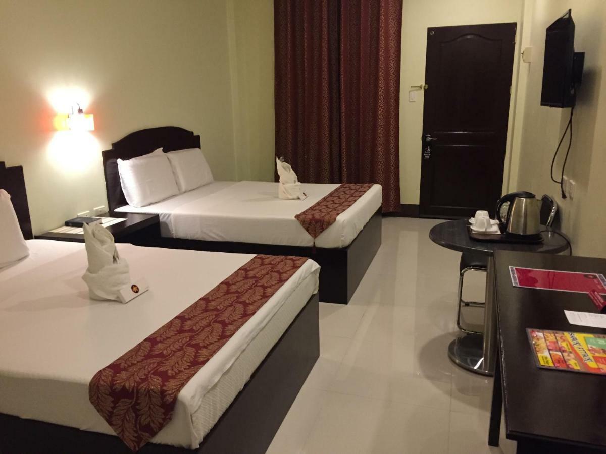 Hollywood Suites 제너럴 산토스 외부 사진